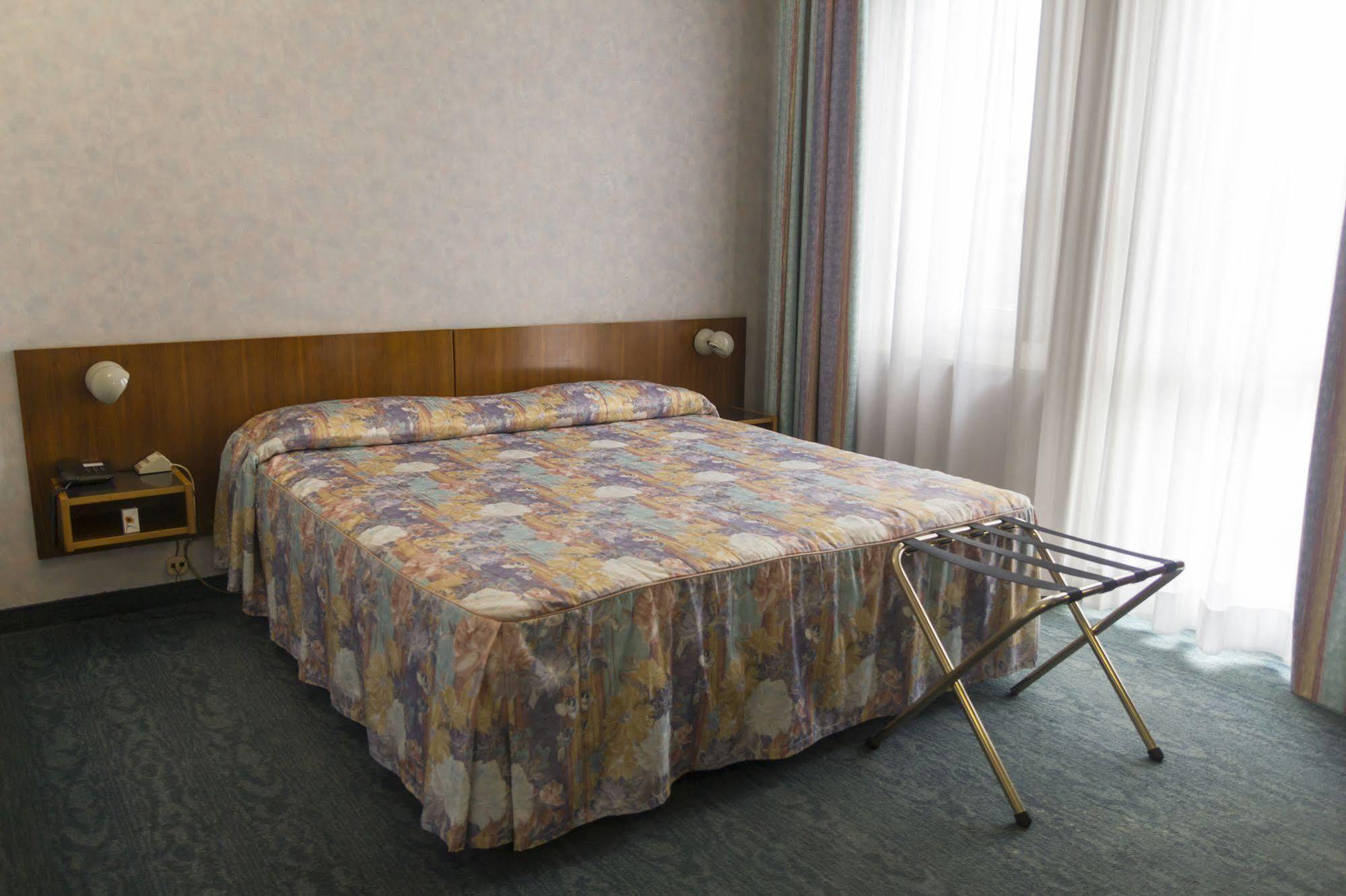 Hotel Pico Mirandola Luaran gambar